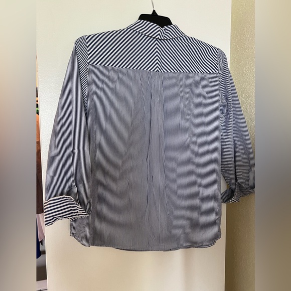 Chicos size 2 (12-14) striped button up 3/4 length sleeve top - Picture 6 of 8